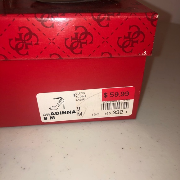 Guess cheetah pumps size 9 - Picture 4 of 4